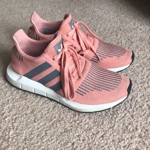 Adidas Swift Run